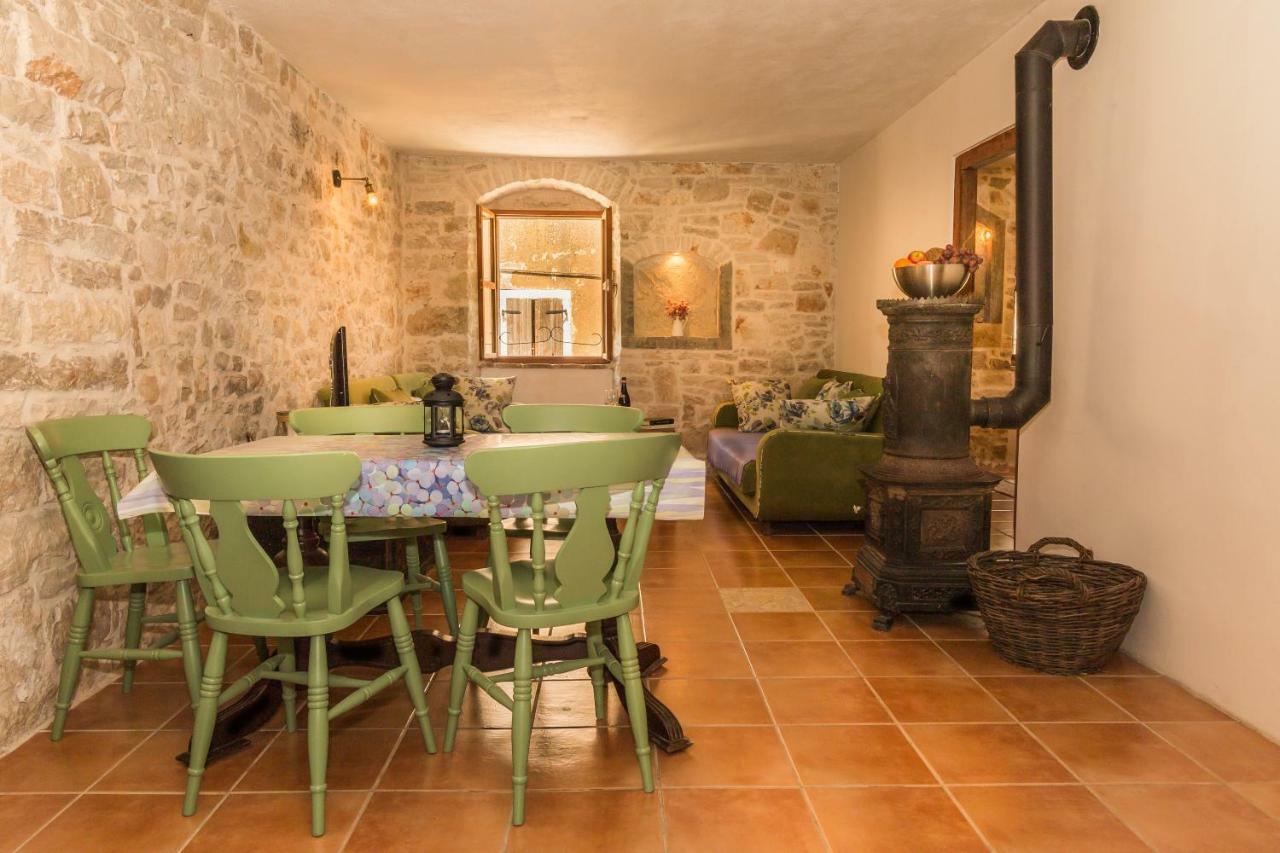 Villa Di Piazza Višnjan المظهر الخارجي الصورة